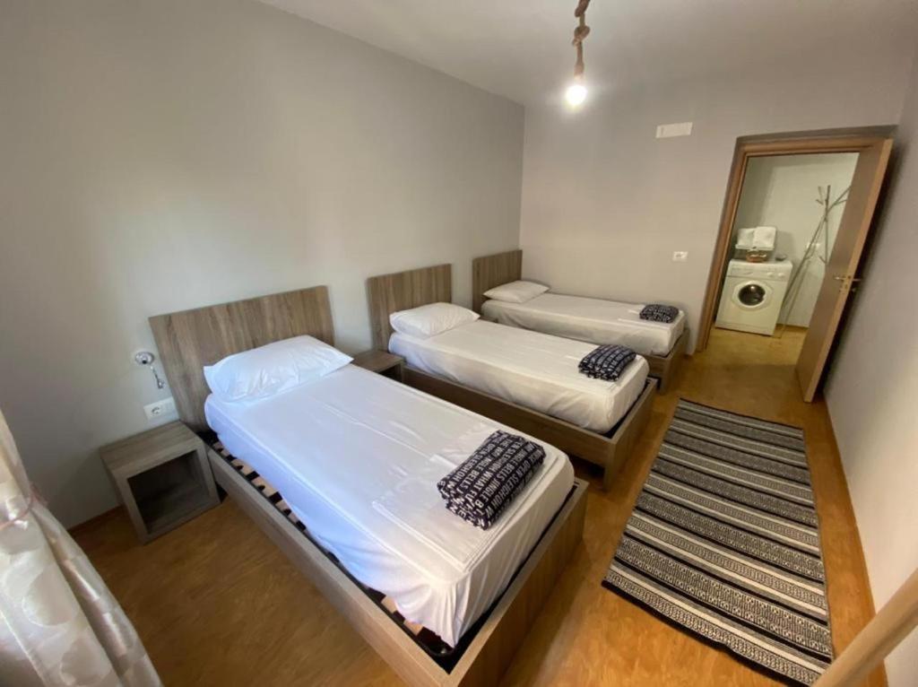 Center Apartment 2 Shkodër エクステリア 写真